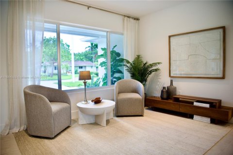 Villa ou maison à vendre à Miami Shores, Floride: 4 chambres, 209.77 m2 № 1933135 - photo 7