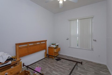 House in Davenport, Florida 5 bedrooms, 263.66 sq.m. № 2094546 - photo 15