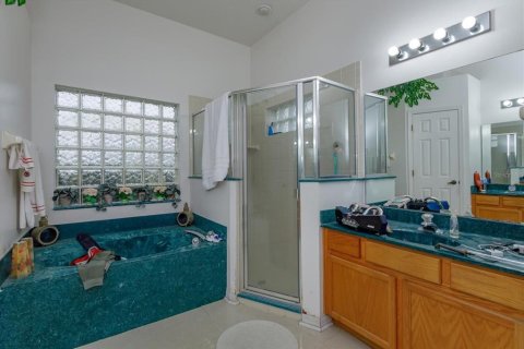 House in Davenport, Florida 5 bedrooms, 263.66 sq.m. № 2094546 - photo 14