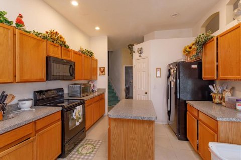 House in Davenport, Florida 5 bedrooms, 263.66 sq.m. № 2094546 - photo 6