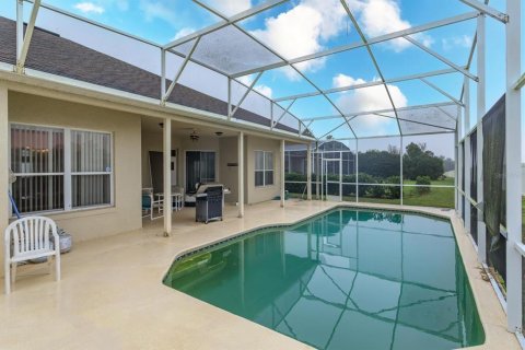 House in Davenport, Florida 5 bedrooms, 263.66 sq.m. № 2094546 - photo 25