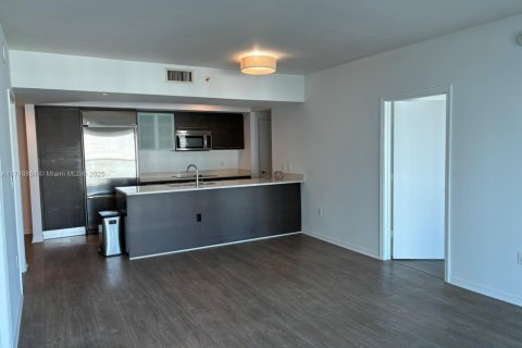 Copropriété à vendre à Miami, Floride: 2 chambres, 103.21 m2 № 1957611 - photo 5