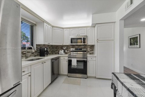 Casa en venta en Weston, Florida, 2 dormitorios, 146.79 m2 № 1924870 - foto 13