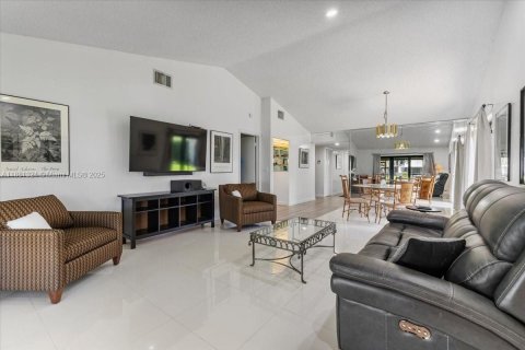 Casa en venta en Weston, Florida, 2 dormitorios, 146.79 m2 № 1924870 - foto 6