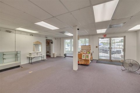 Immobilier commercial à vendre à Largo, Floride: 559.27 m2 № 2279772 - photo 6