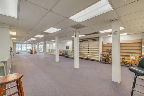 Immobilier commercial à vendre à Largo, Floride: 559.27 m2 № 2279772 - photo 9