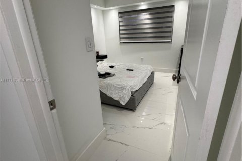 Condominio en venta en Hialeah, Florida, 2 dormitorios, 78.78 m2 № 1813859 - foto 28