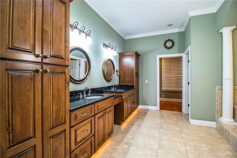 Casa en venta en Lakeland, Florida, 5 dormitorios, 372.63 m2 № 1353129 - foto 27