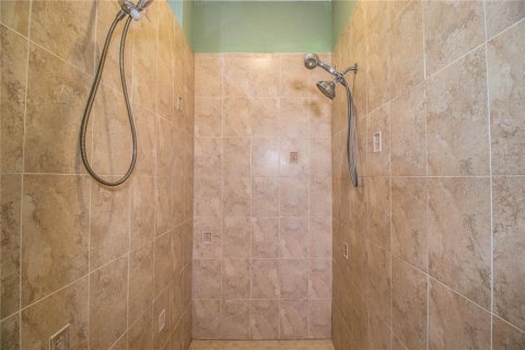 Casa en venta en Lakeland, Florida, 5 dormitorios, 372.63 m2 № 1353129 - foto 29