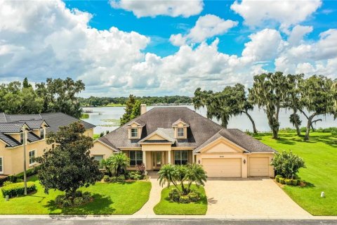 Casa en venta en Lakeland, Florida, 5 dormitorios, 372.63 m2 № 1353129 - foto 1
