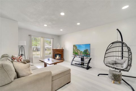 Casa en venta en Orlando, Florida, 3 dormitorios, 137.12 m2 № 1640434 - foto 18