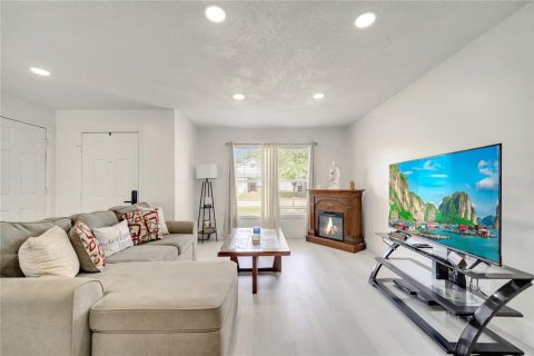 Casa en venta en Orlando, Florida, 3 dormitorios, 137.12 m2 № 1640434 - foto 19