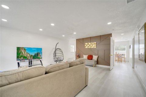 Casa en venta en Orlando, Florida, 3 dormitorios, 137.12 m2 № 1640434 - foto 17