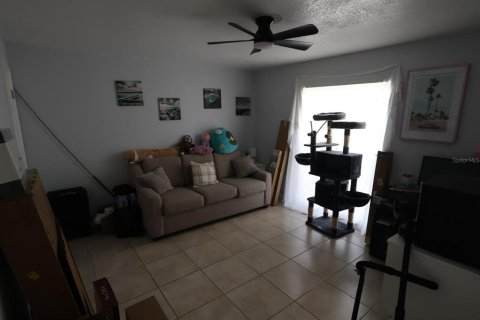 Casa en venta en Kissimmee, Florida, 3 dormitorios, 107.95 m2 № 2377540 - foto 9