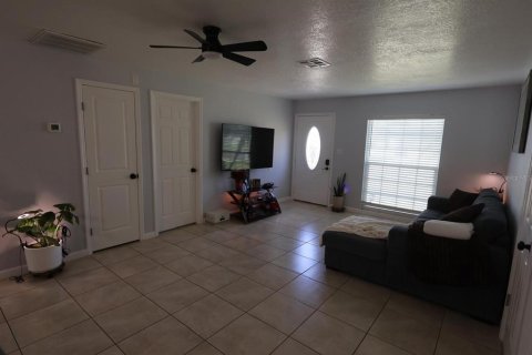 Casa en venta en Kissimmee, Florida, 3 dormitorios, 107.95 m2 № 2377540 - foto 4