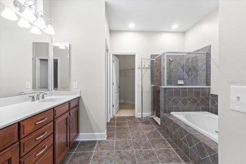 Casa en venta en Tampa, Florida, 3 dormitorios, 192.31 m2 № 1737437 - foto 12
