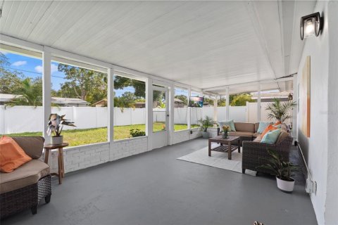 Casa en venta en Saint Petersburg, Florida, 4 dormitorios, 122.45 m2 № 1877325 - foto 19