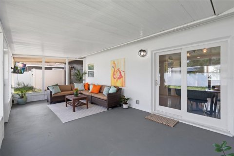 Casa en venta en Saint Petersburg, Florida, 4 dormitorios, 122.45 m2 № 1877325 - foto 8