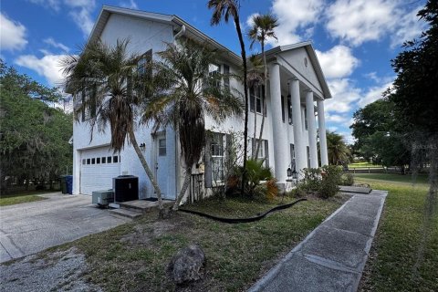 House in Sarasota, Florida 4 bedrooms, 201.97 sq.m. № 2100673