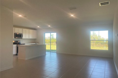 House in Lake Alfred, Florida 3 bedrooms, 138.15 sq.m. № 2396969 - photo 7