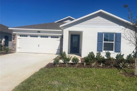 House in Lake Alfred, Florida 3 bedrooms, 138.15 sq.m. № 2396969 - photo 2