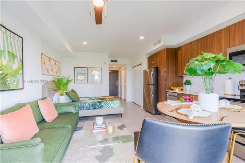 House in Miami, Florida № 2052070 - photo 5
