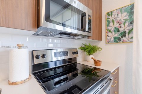 House in Miami, Florida № 2052070 - photo 6