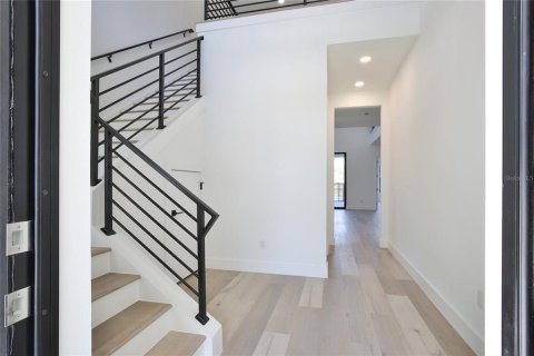 Casa en alquiler en Sarasota, Florida, 4 dormitorios, 296.45 m2 № 1630391 - foto 9