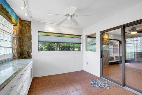 Casa en venta en Winter Haven, Florida, 4 dormitorios, 252.97 m2 № 1881047 - foto 29
