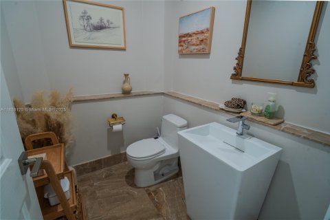 Casa en venta en Weston, Florida, 5 dormitorios, 400.97 m2 № 1816419 - foto 23