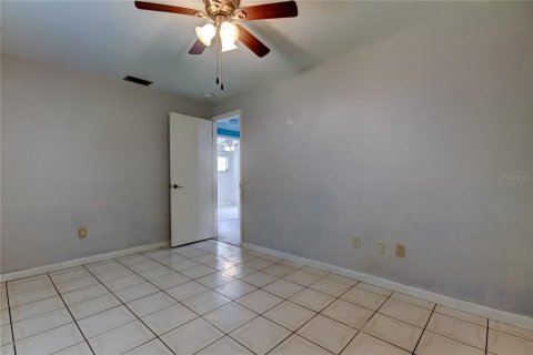 House in Clearwater, Florida 4 bedrooms, 163.79 sq.m. № 1853707 - photo 26