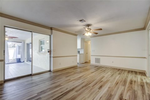 House in Clearwater, Florida 4 bedrooms, 163.79 sq.m. № 1853707 - photo 15