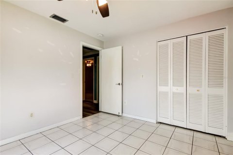 House in Clearwater, Florida 4 bedrooms, 163.79 sq.m. № 1853707 - photo 30