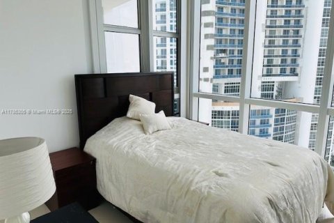 Купить кондоминиум в Санни-Айлс-Бич, Флорида 2 спальни, 146.51м2, № 1730788 - фото 13