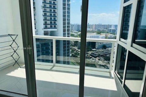 Купить кондоминиум в Санни-Айлс-Бич, Флорида 2 спальни, 146.51м2, № 1730788 - фото 21