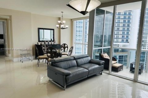 Купить кондоминиум в Санни-Айлс-Бич, Флорида 2 спальни, 146.51м2, № 1730788 - фото 2