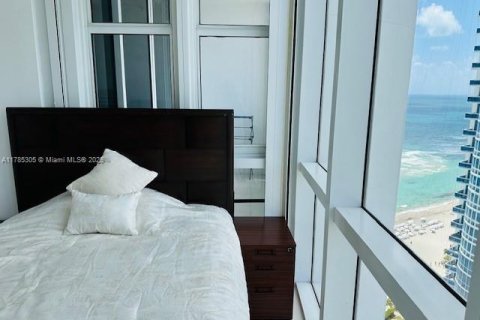 Купить кондоминиум в Санни-Айлс-Бич, Флорида 2 спальни, 146.51м2, № 1730788 - фото 15