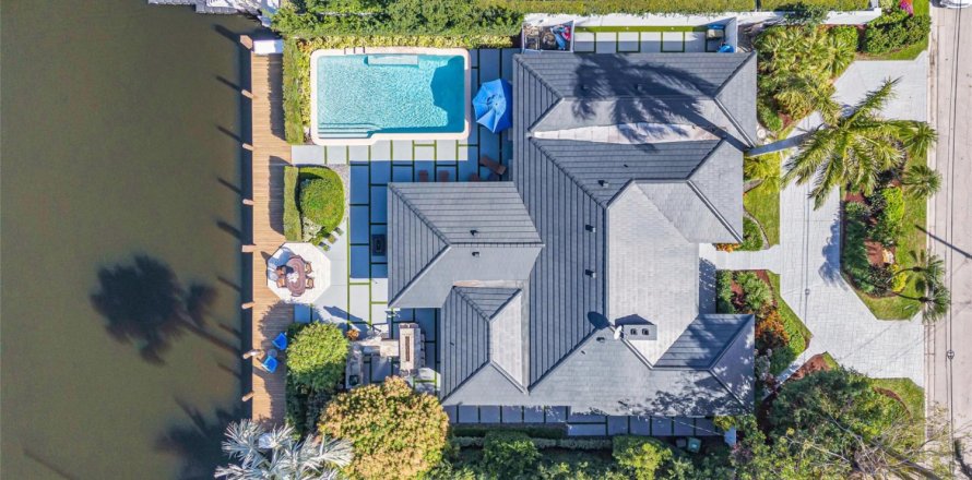 House in Fort Lauderdale, Florida 4 bedrooms, 278.71 sq.m. № 1005485