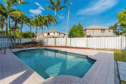House in Miramar, Florida 6 bedrooms, 320.14 sq.m. № 1756379 - photo 4
