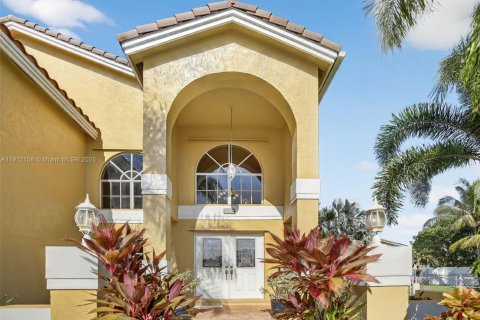 Купить виллу или дом в Пемброк-Пайнс, Флорида 4 спальни, 327.02м2, № 1969572 - фото 5