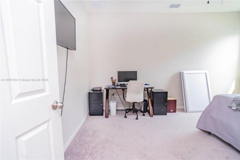 Villa ou maison à vendre à Port St. Lucie, Floride: 4 chambres, 217.11 m2 № 1927295 - photo 28