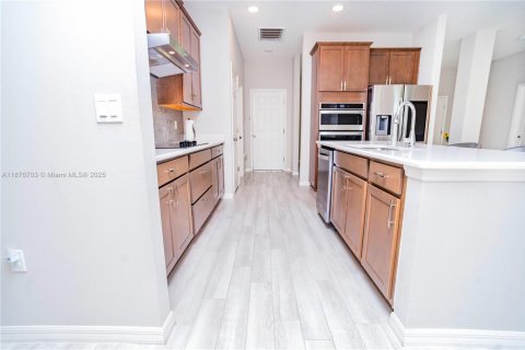 Villa ou maison à vendre à Port St. Lucie, Floride: 4 chambres, 217.11 m2 № 1927295 - photo 13