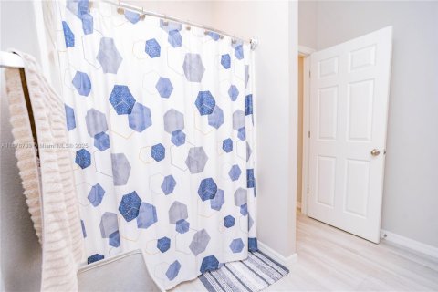 Villa ou maison à vendre à Port St. Lucie, Floride: 4 chambres, 217.11 m2 № 1927295 - photo 27