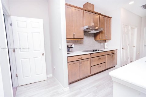 Villa ou maison à vendre à Port St. Lucie, Floride: 4 chambres, 217.11 m2 № 1927295 - photo 14