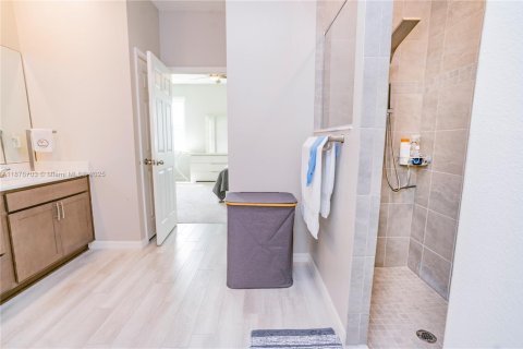 Villa ou maison à vendre à Port St. Lucie, Floride: 4 chambres, 217.11 m2 № 1927295 - photo 21