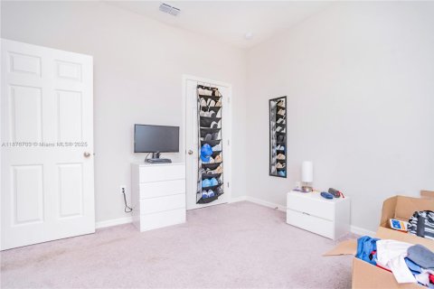 Villa ou maison à vendre à Port St. Lucie, Floride: 4 chambres, 217.11 m2 № 1927295 - photo 29