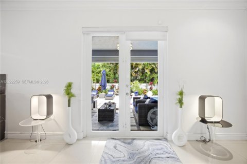 Villa ou maison à vendre à Wilton Manors, Floride: 3 chambres, 218.04 m2 № 2247772 - photo 26