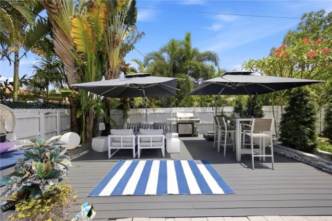 Villa ou maison à vendre à Wilton Manors, Floride: 3 chambres, 218.04 m2 № 2247772 - photo 7