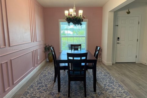 House in Port St. Lucie, Florida 4 bedrooms, 226.5 sq.m. № 1809481 - photo 29
