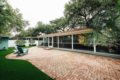 Villa ou maison à louer à Tampa, Floride: 3 chambres, 111.58 m2 № 2102344 - photo 20
